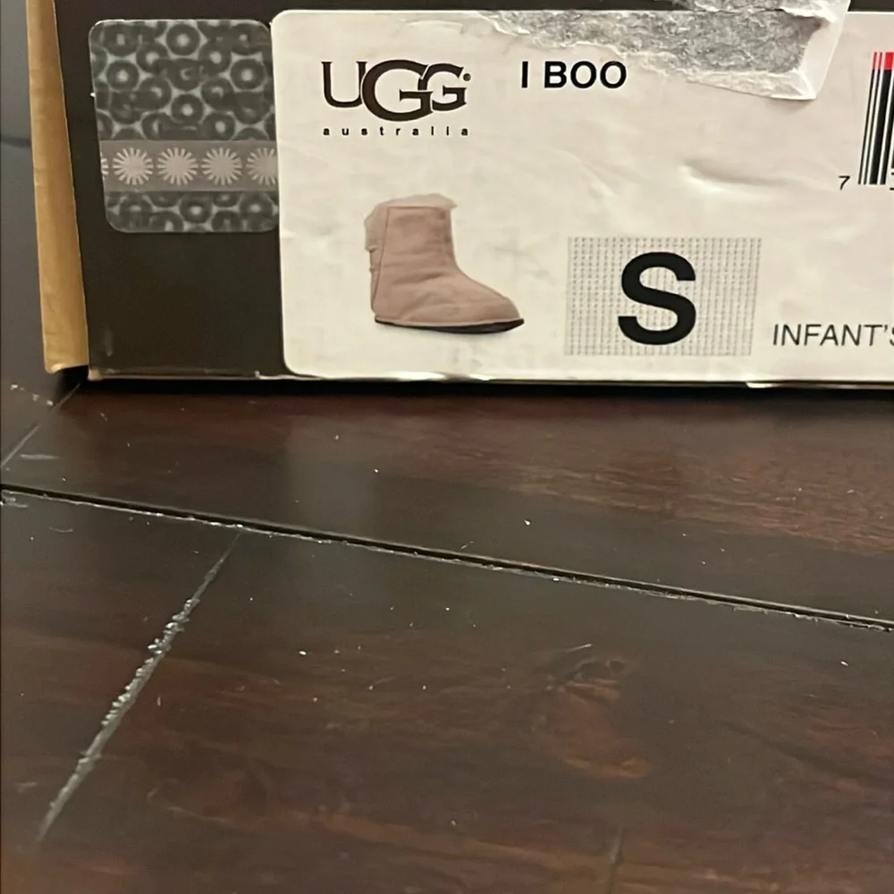 Ugg Australia I Boo infant baby booties boots Size Small 2/3 new 6-12 Months